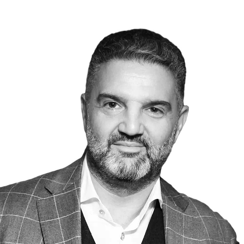 Константин Симкин - основатель сети клиник «Семейная» и стоматологий «Дента Эль»