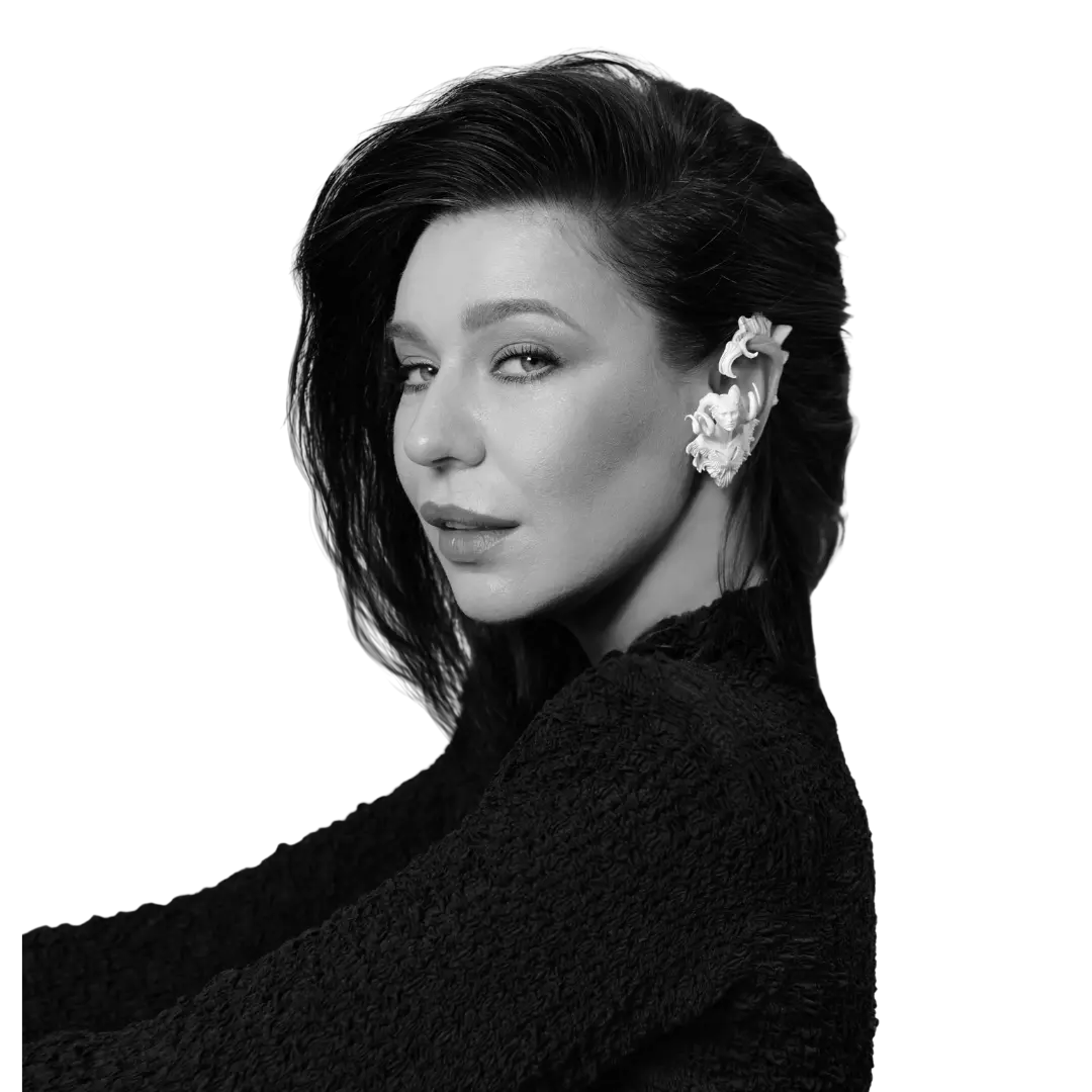 Сертификат на 2 персоны на большой концерт певицы Елки 31 мая в Санкт-Петербурге в рамках фестиваля ROOF FEST