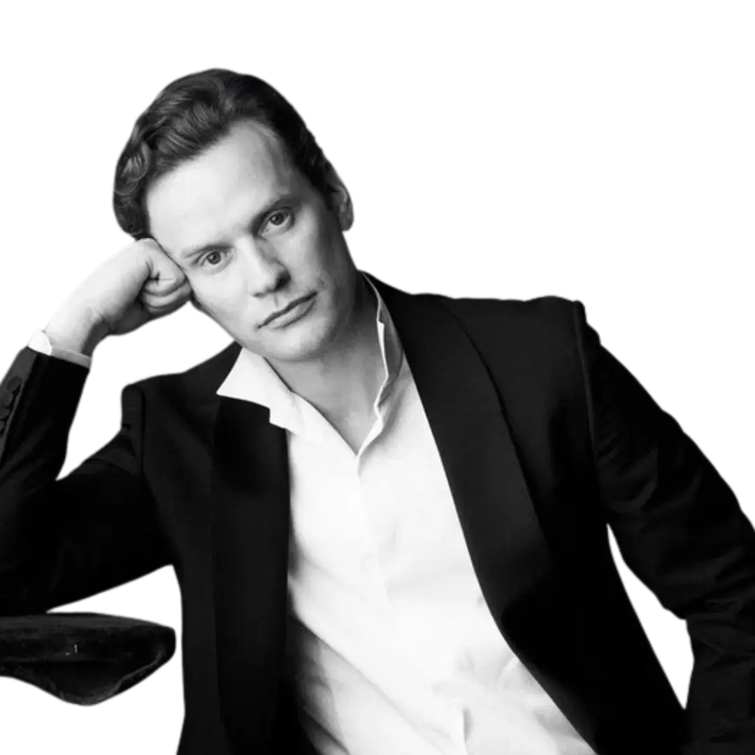 Иван Хохлов, Сооснователь и CEO компании 12 STOREEZ