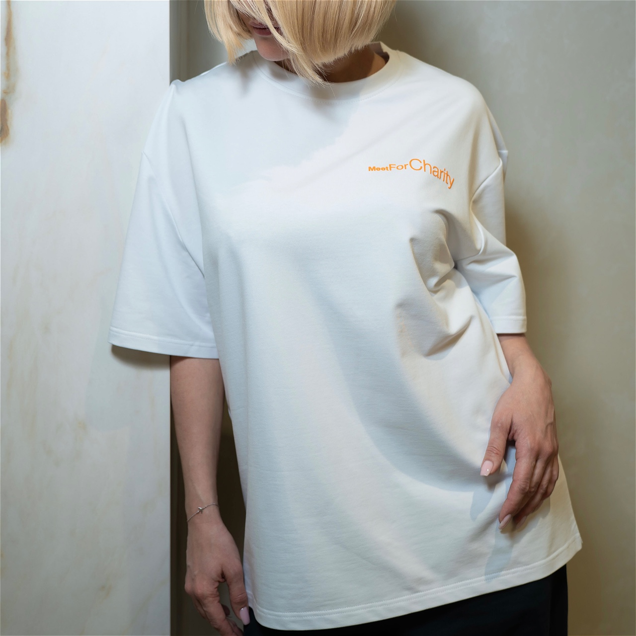 Мерч Meet For Charity — футболка оверсайз (M/L, XL/2XL)